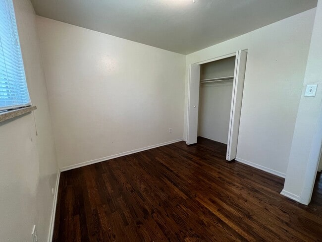Building Photo - 4560 Everett Ct
