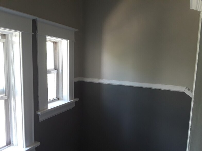 Building Photo - 135 S 700 E