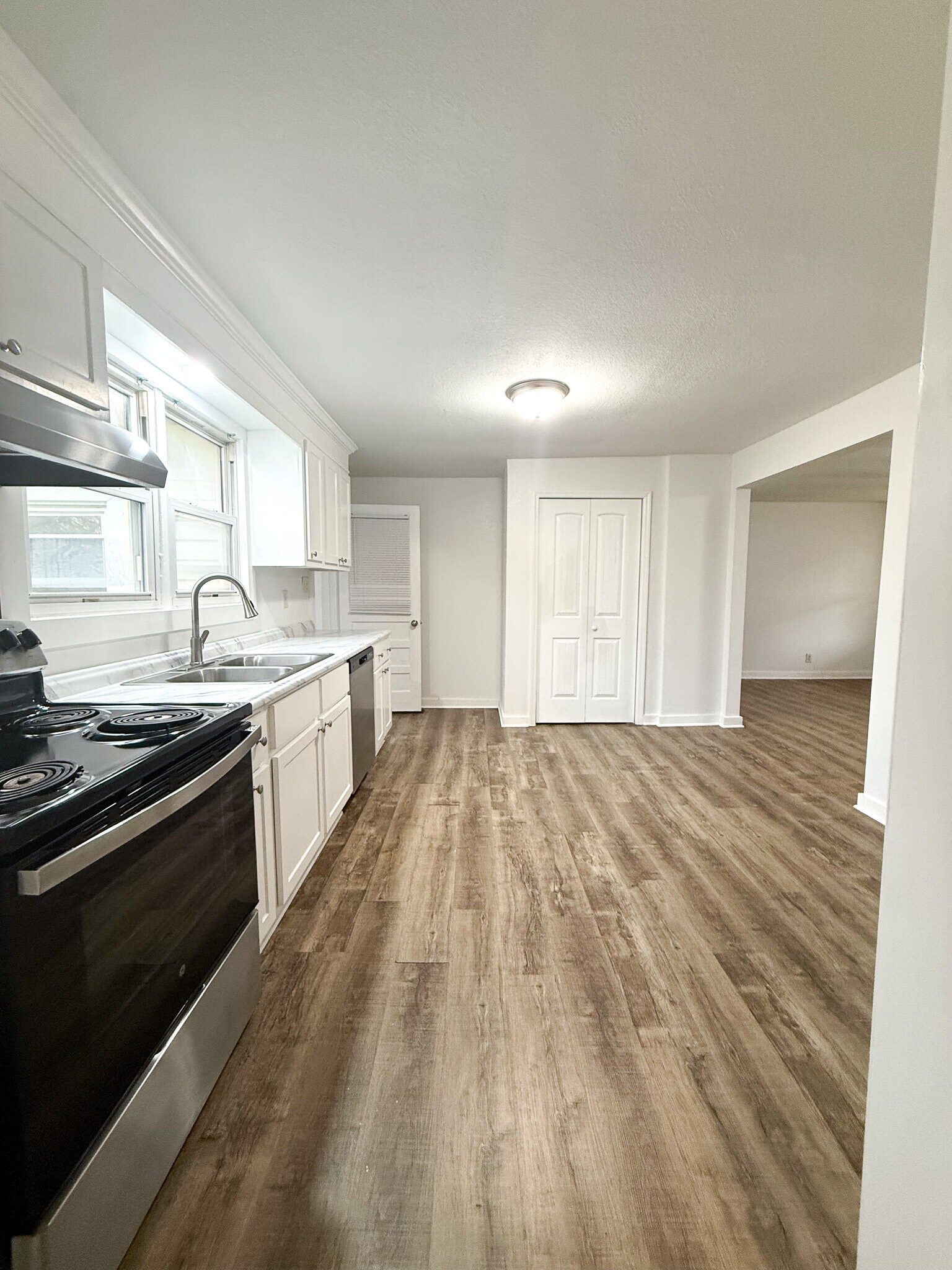 Building Photo - 517 Woodward Ave