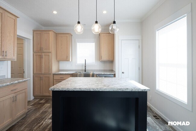 Building Photo - *BRAND NEW* 3 Bedroom Single Family – Mode...