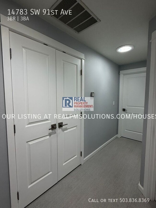 Building Photo - 14783 SW 91st Ave