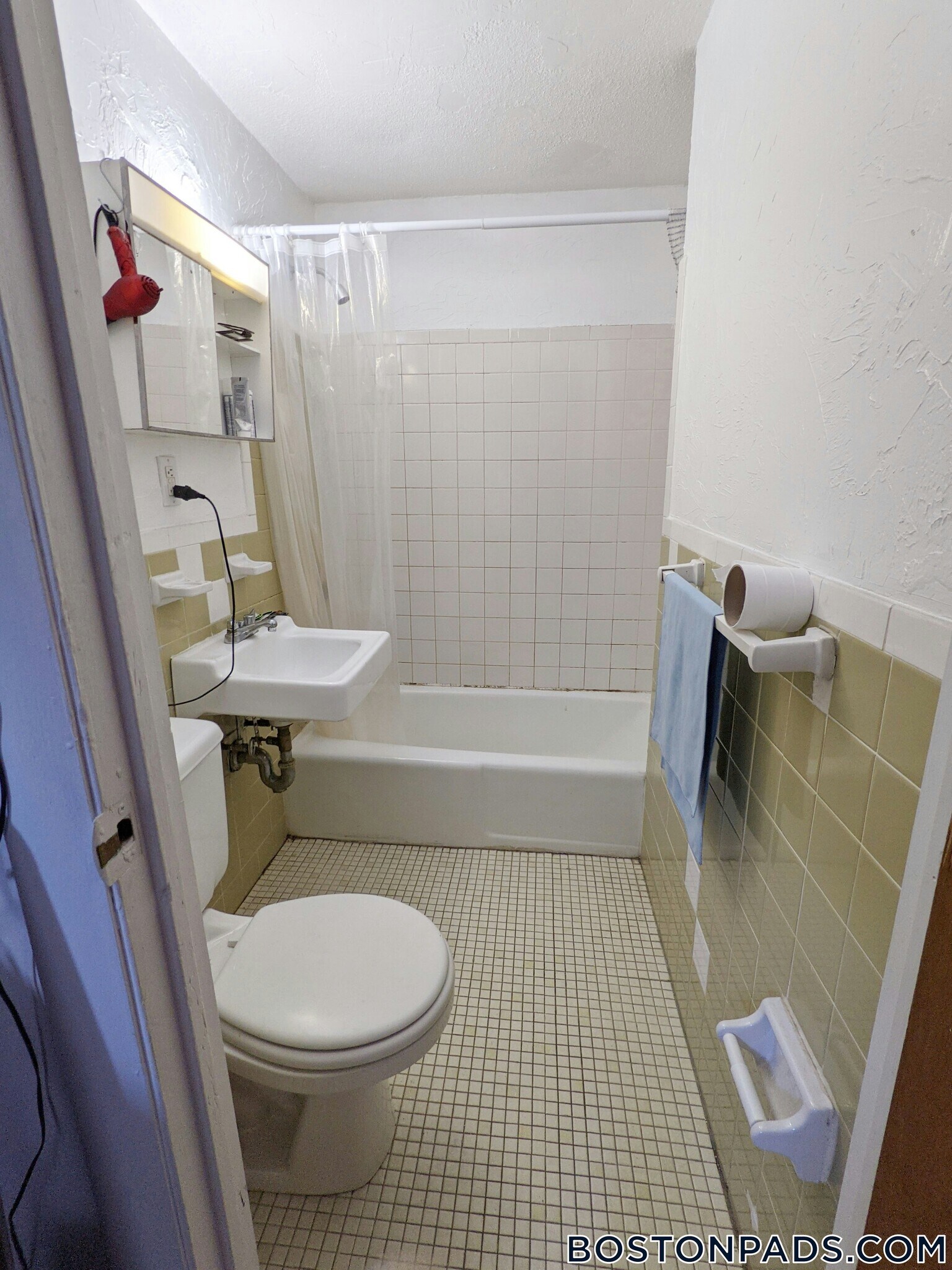 Building Photo - 28 S Huntington Ave