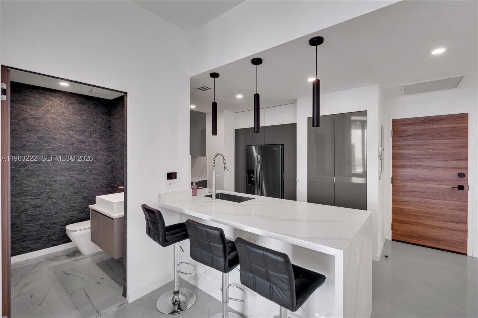 Building Photo - 350 S Miami Ave