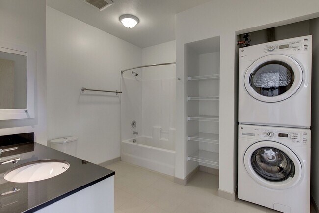 Interior Photo - Solhavn / Soltva / NoLo Flats