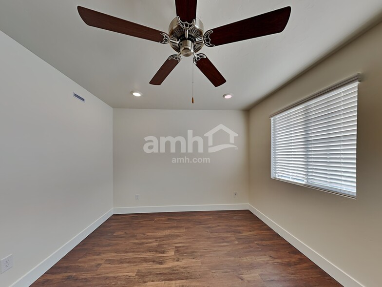 Building Photo - 8015 Katriel Ct SW