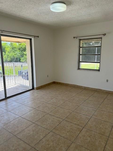 Building Photo - 5275 SW 77th Ct