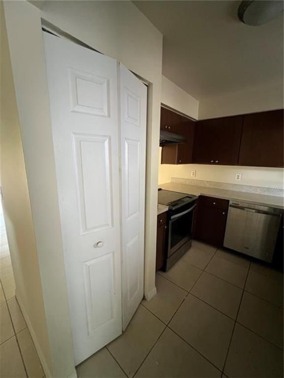 Building Photo - 202 Country Ln NE