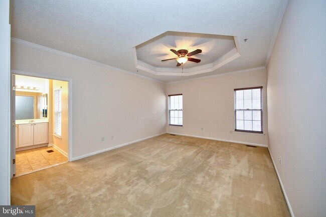 Building Photo - 5035 Woods Line Dr