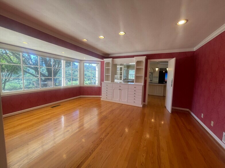 Building Photo - 22505 Rolling Hills Rd