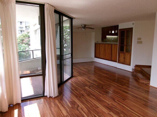 Building Photo - Punahou Cliffs