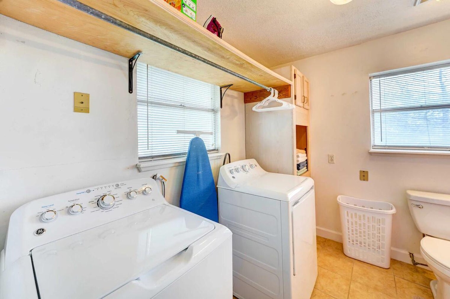 Building Photo - 3602 Waterloo Dr