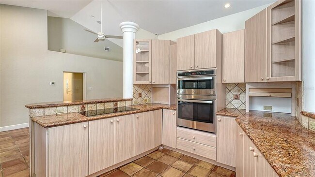 Building Photo - 4935 Riverwood Ave