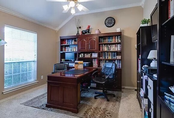 Building Photo - 1400 Lyra Ln