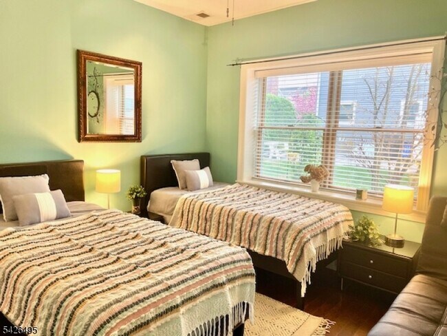 Building Photo - 217 Newark Ave