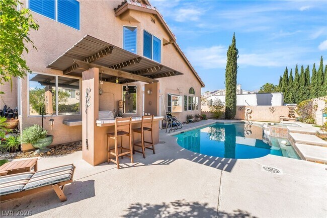 Building Photo - 9248 Evergreen Canyon Dr