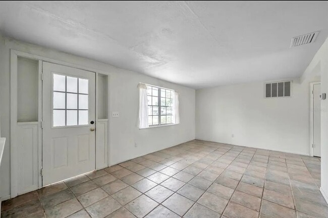Building Photo - 4301 Belleville Ave