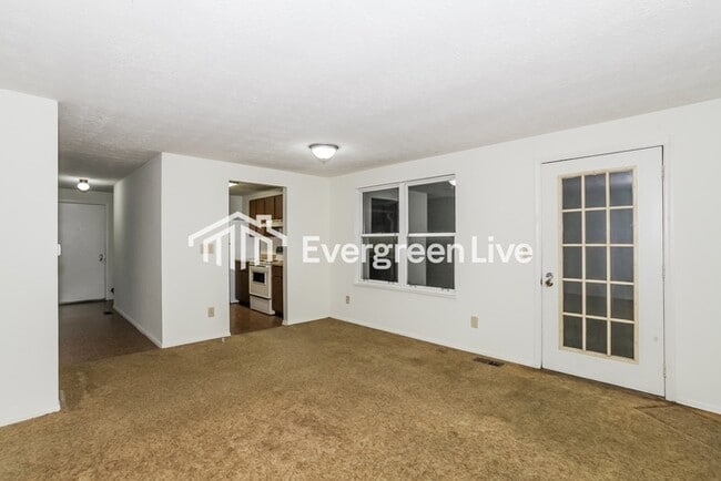 Building Photo - 8654 Belle Chase Dr