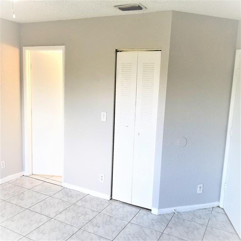 Building Photo - 11403 NW 35th St