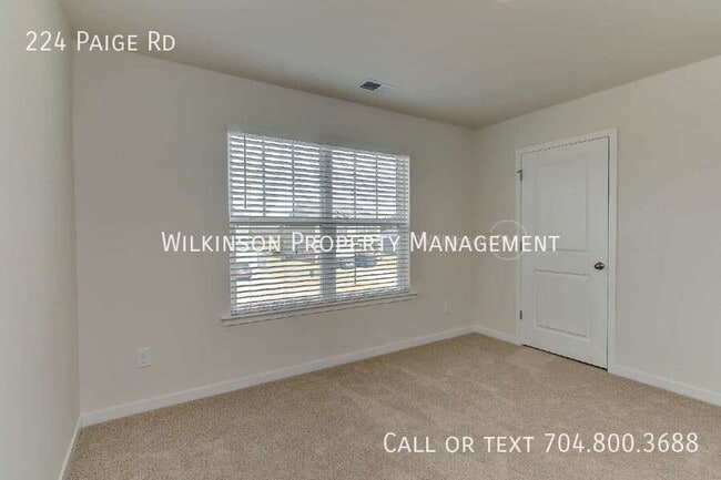 Building Photo - 224 Paige Rd