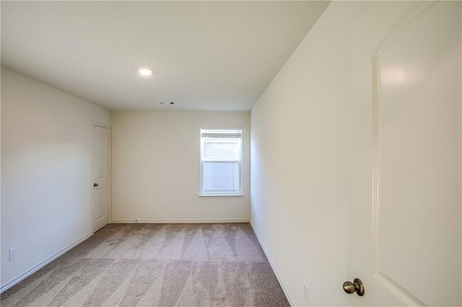 Building Photo - 19024 Quiet Range Dr