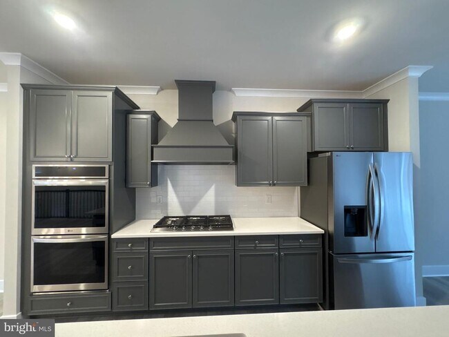 Building Photo - 1707 Water Xing Rd