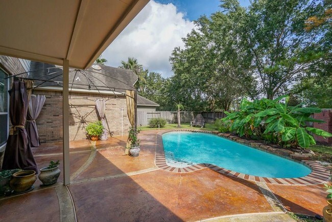 Building Photo - 203 Jewel Park Ln