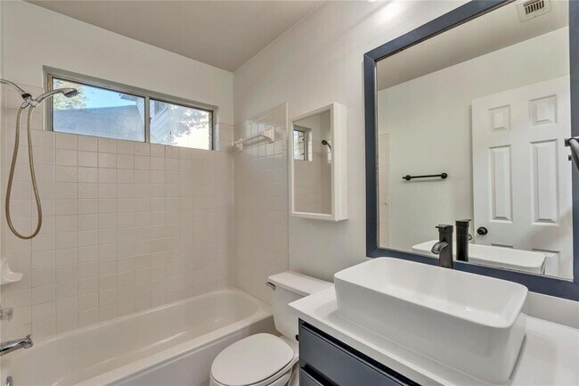 Building Photo - 3438 Flowstone Ln