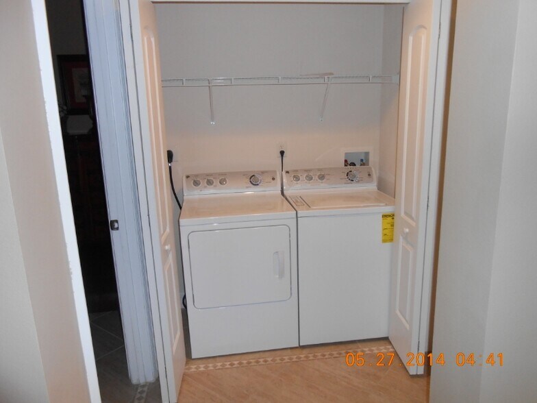 Building Photo - 4516 Seagull Dr