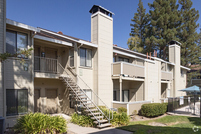 Building Photo - Summer Place Apartments