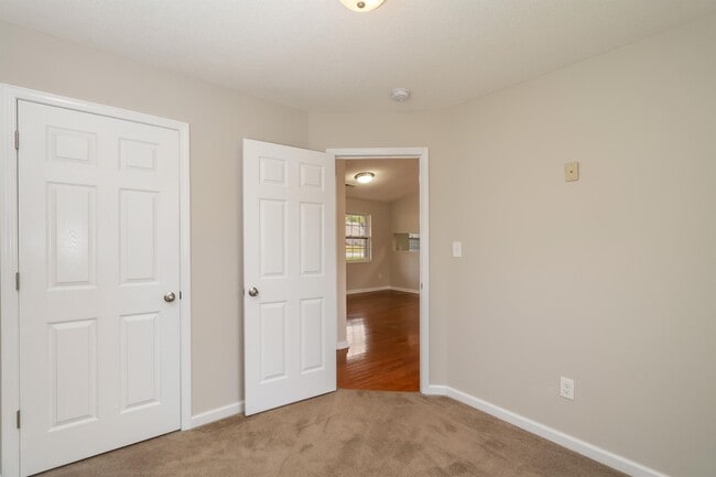 Building Photo - 5117 Cattail Ln