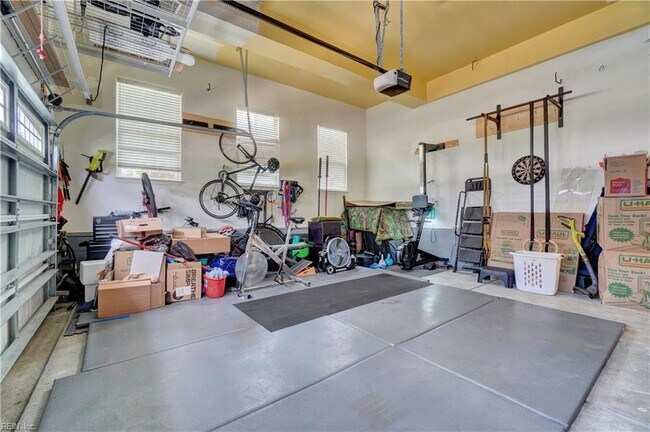 Building Photo - 800 Corcormant Ln