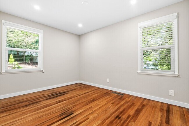 Building Photo - DARLING BUNGALOW in Desirable Arroyo Heigh...