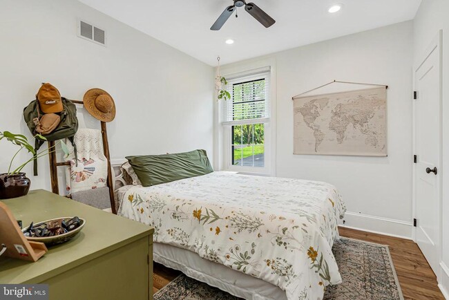 Building Photo - 2406 Upper Ridge Rd