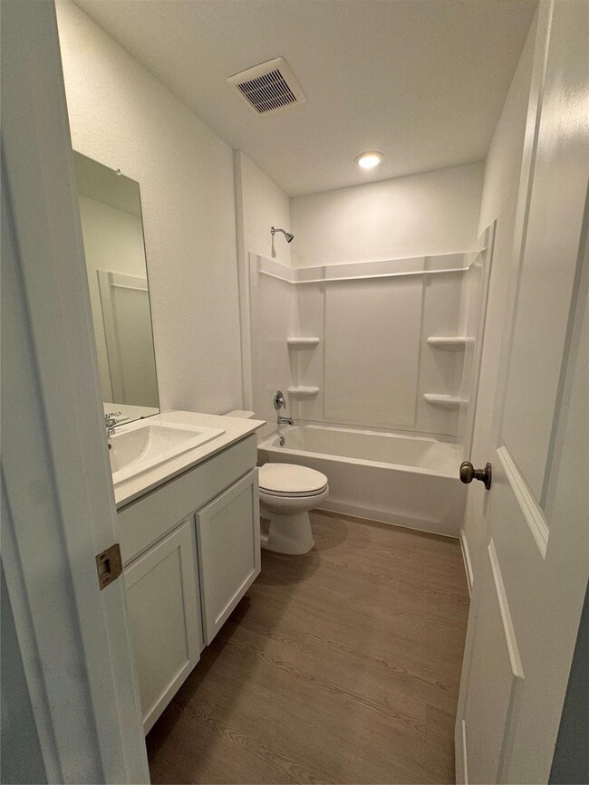 Building Photo - 18247 Via Aurelia Dr