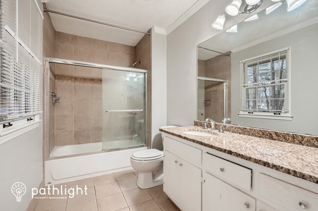 Building Photo - 5381 Willow Point Parkway