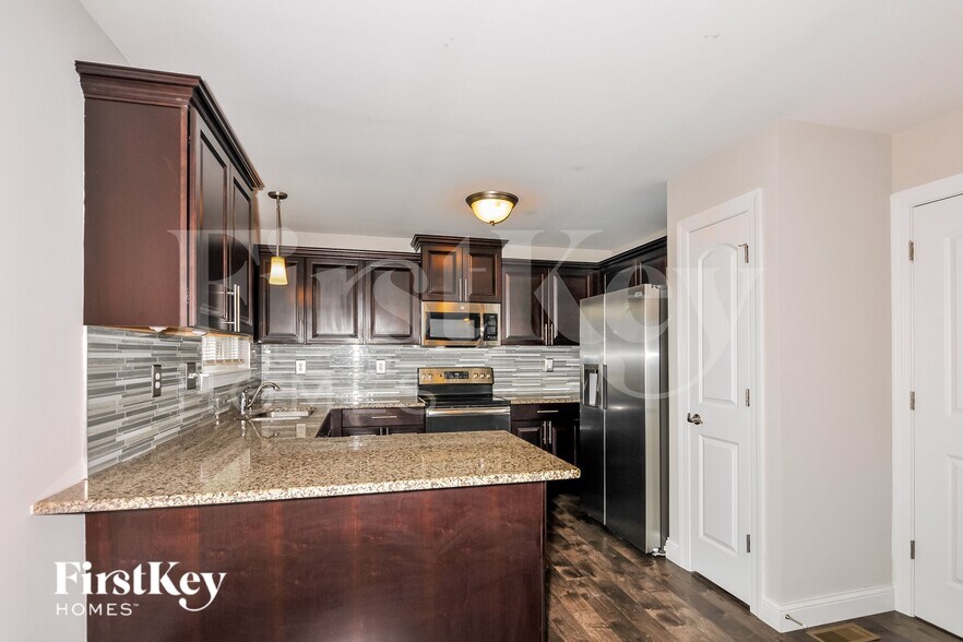 Building Photo - 159 Hadley Grove Dr