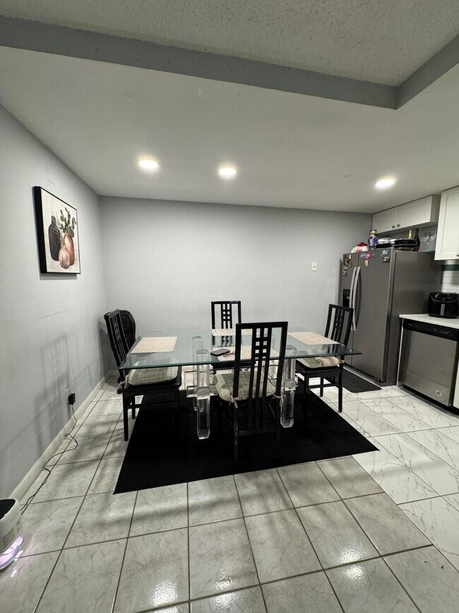 Building Photo - 3265 NW 102nd Terrace