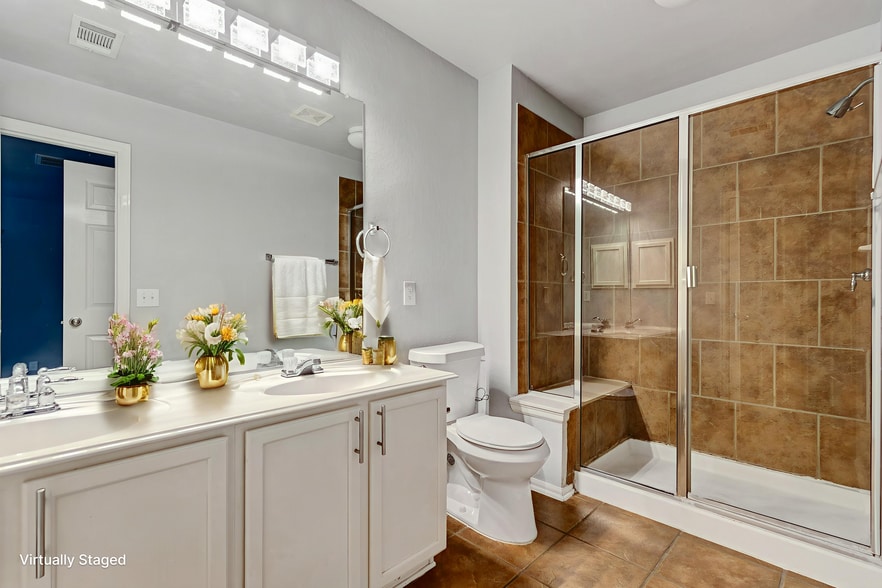 Building Photo - 2547 Grayson Cir