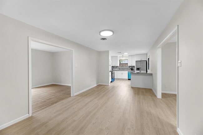 Building Photo - 7150 Carvel Ln