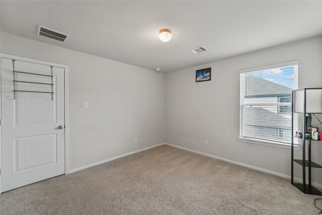 Building Photo - 23659 Goodfellow Dr