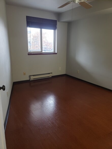 bedroom - 769 Hayes Street
