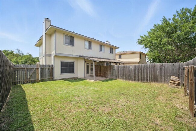 Building Photo - 2808 Kestrel Dr