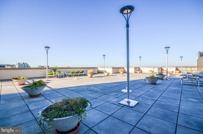 Building Photo - 4242 East-West Hwy