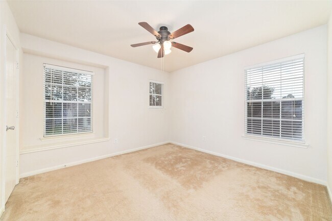 Building Photo - 21311 Shadow River Ln