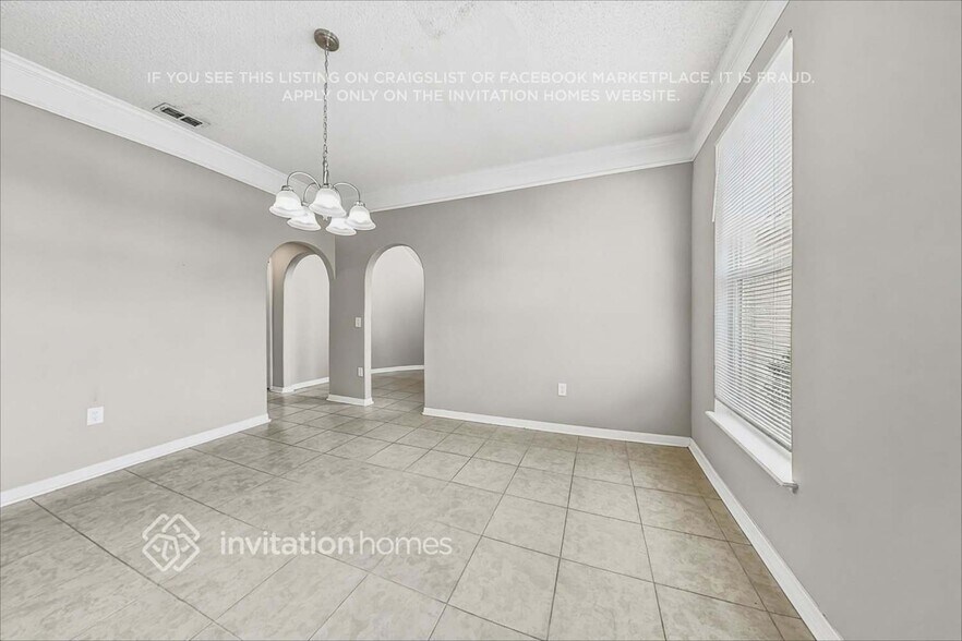 Building Photo - 4502 Stable Dr