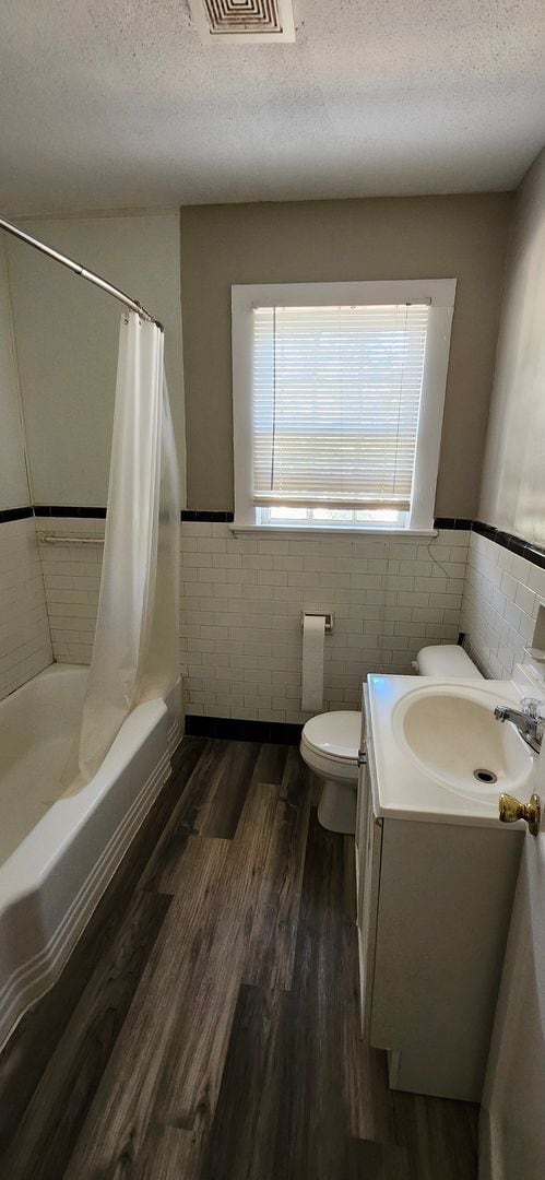 Building Photo - 2 bedroom brick home close to St Francis