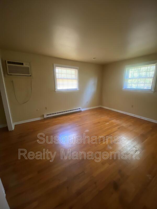Building Photo - 529 Stone Hill Rd