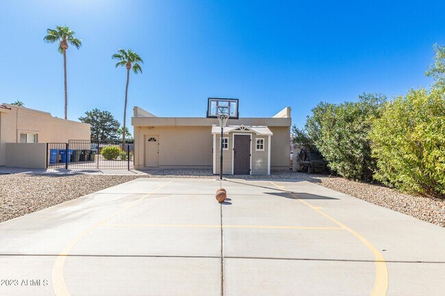 Building Photo - 6440 E Friess Dr