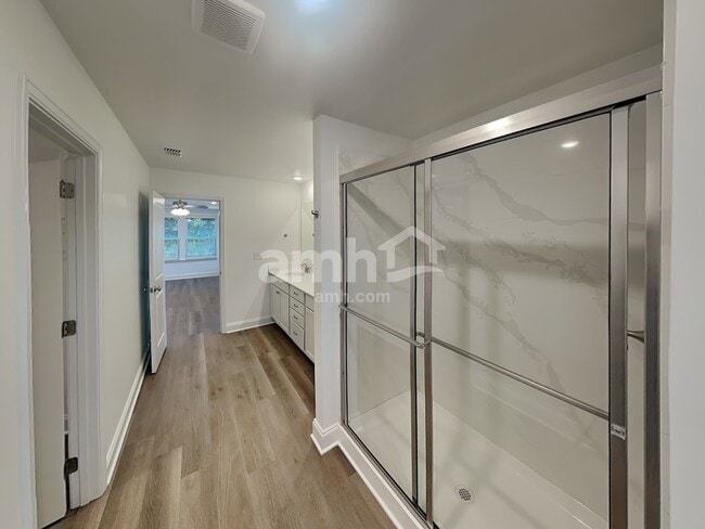 Building Photo - 210 Gershon Wy