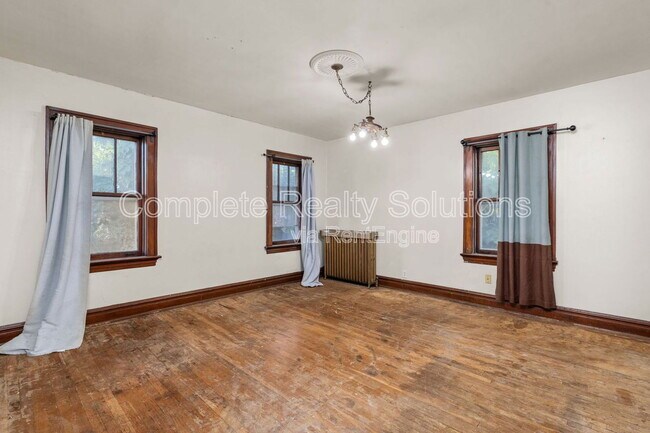 Building Photo - 3948 S Grand Blvd